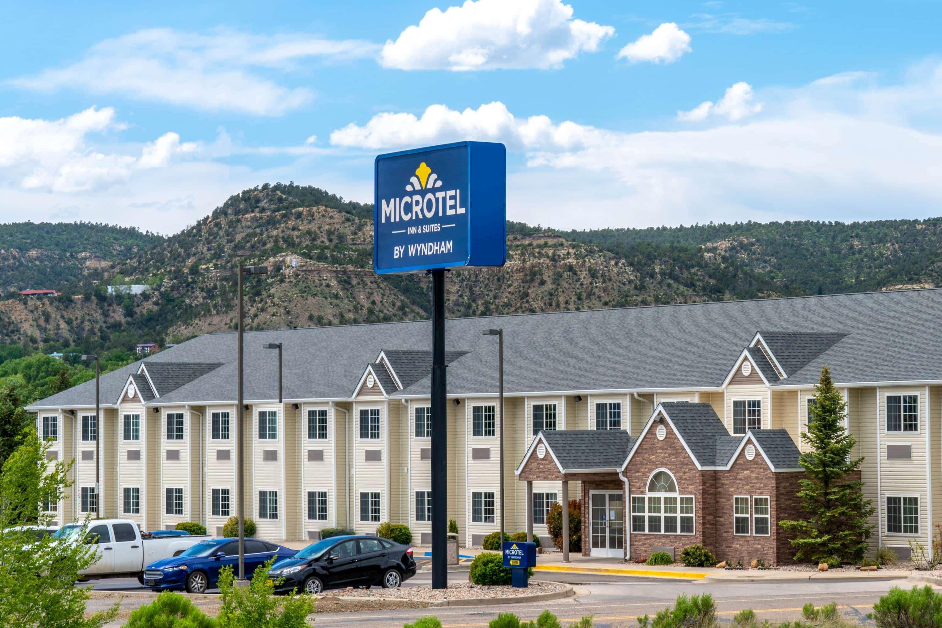 Microtel Inn & Suites Ratón Exterior foto